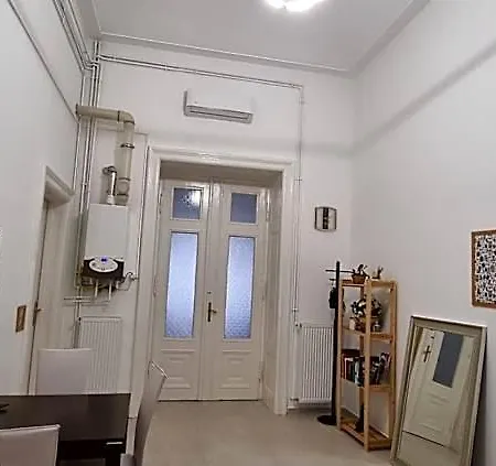 Hotel A & E