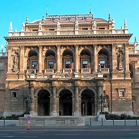 Hotel A & E Budapest