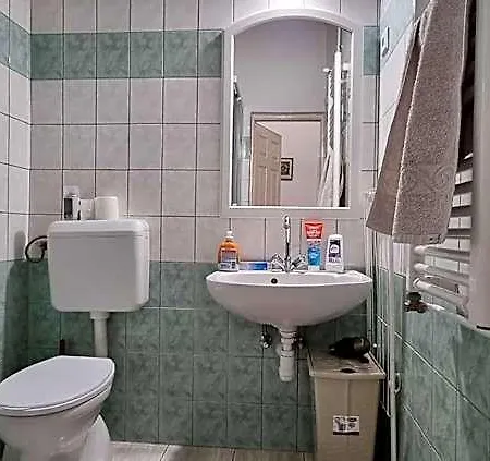 Hotel A & E